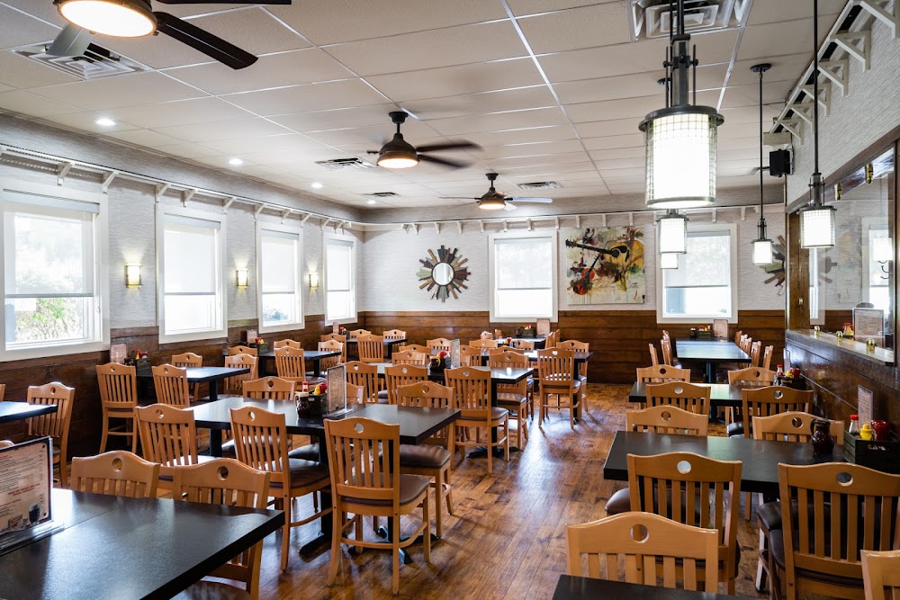 Rocco’s Smokehouse Grill