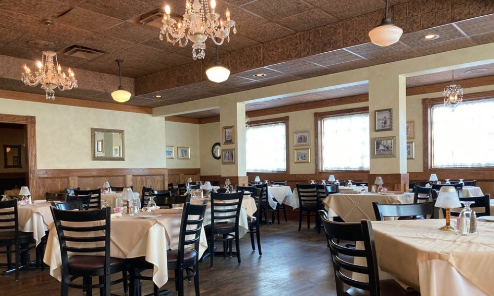 Fireside Chophouse Bar & Grill